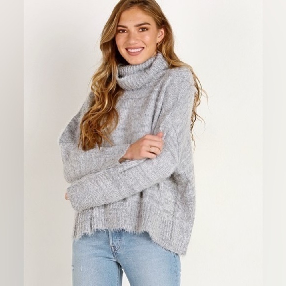 Show Me Your Mumu XRevolve Fatima Turtleneck Fuzzy Mohair Vail Oversized NWOT